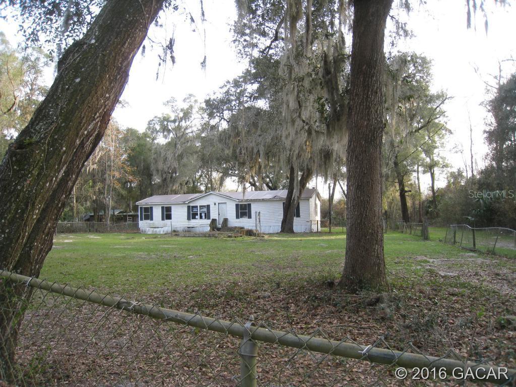 181 She She Rd., Hawthorne, FL 32640