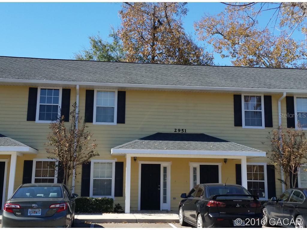 2951 SW 35th Place #143, Gainesville, FL 32608