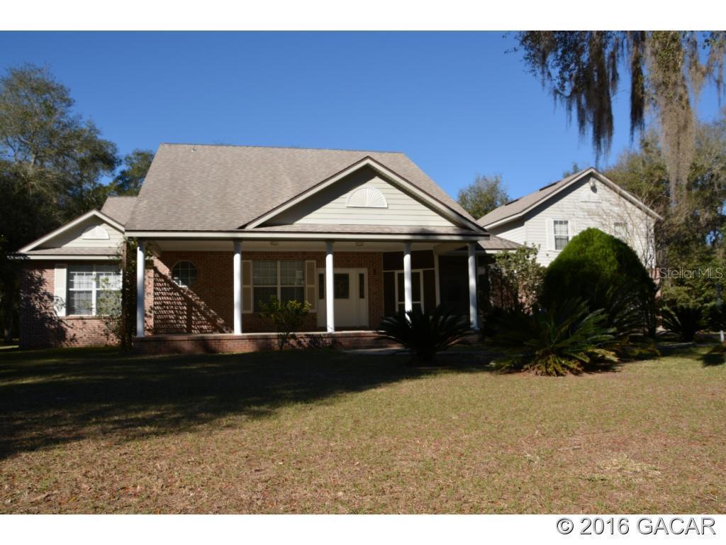 380 SE 2nd Ave., Melrose, FL 32666