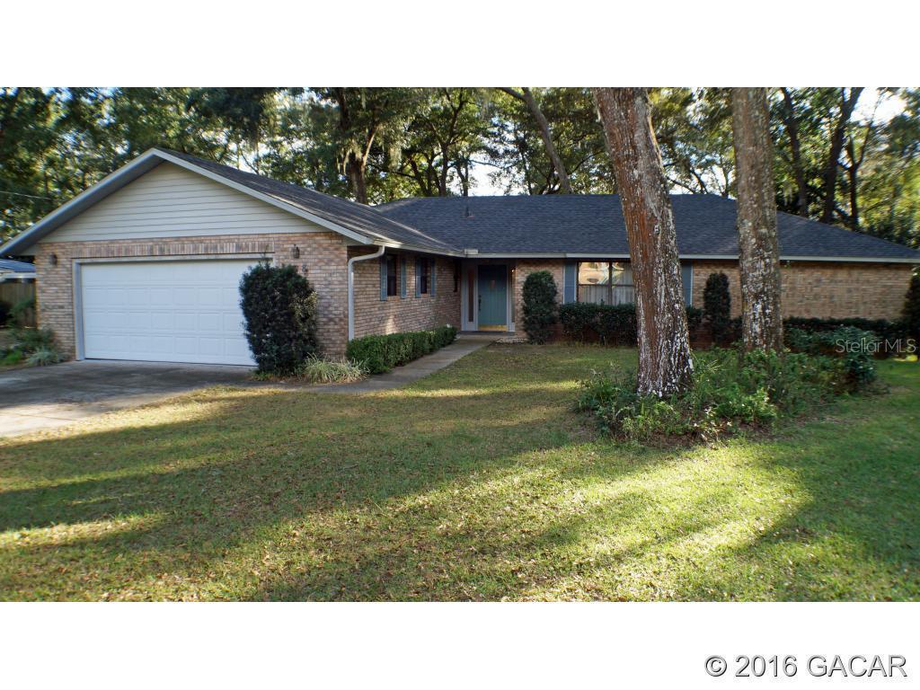 328 SE 28th St., Melrose, FL 32666