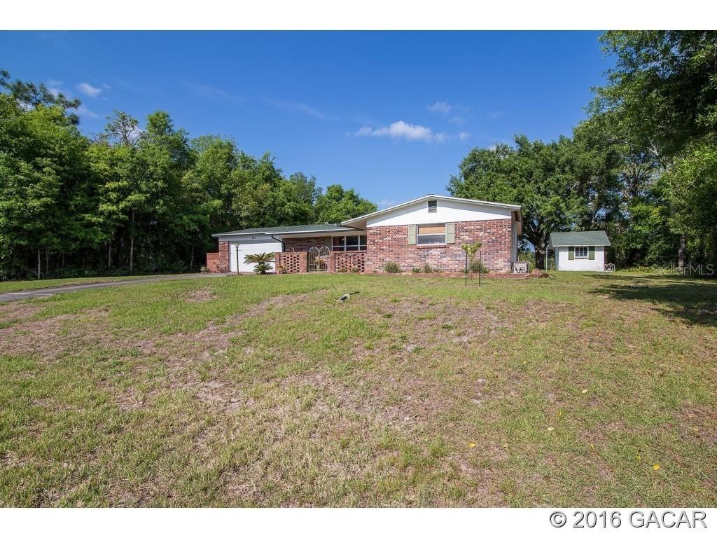 464 E Country Club Dr., Williston, FL 32696