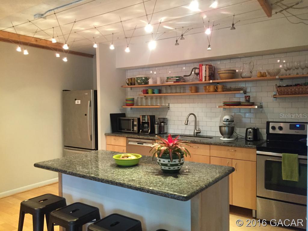 1719 NW 23rd Ave. #2D, Gainesville, FL 32605