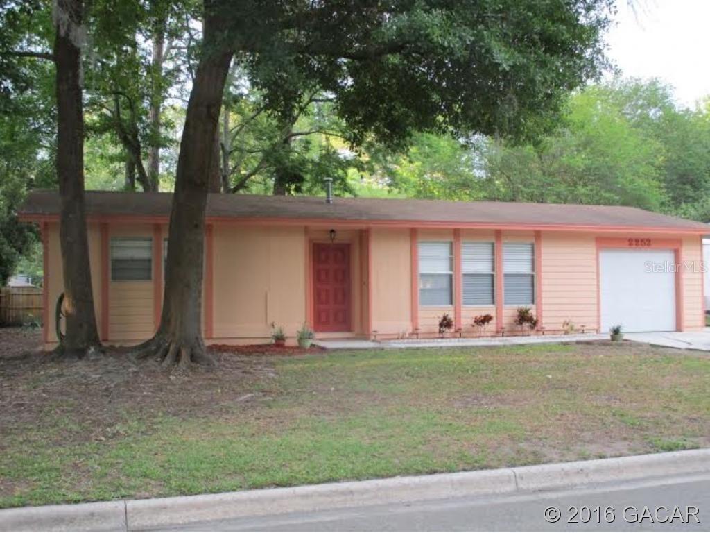 2252 NW 36th Pl., Gainesville, FL 32605