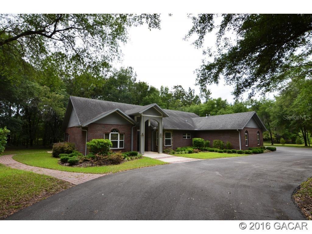 9642 SW 90th St., Gainesville, FL 32608