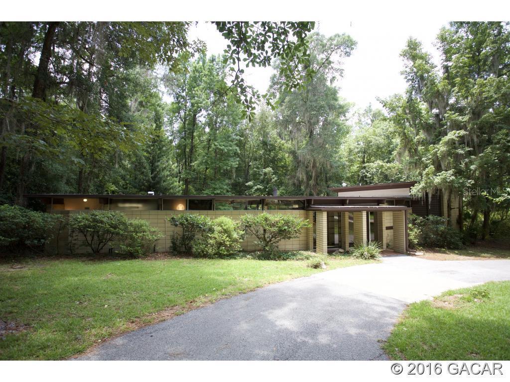 2385 NW 18th Pl., Gainesville, FL 32605