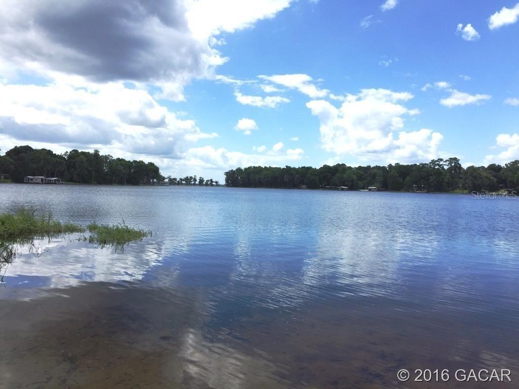 25402 Pine St., Melrose, FL 32666