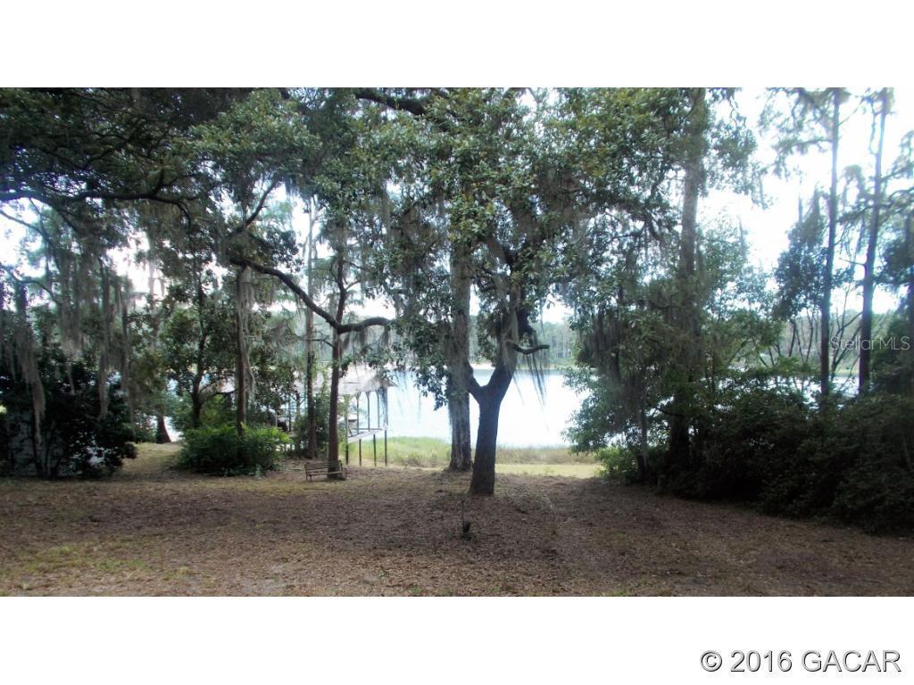 8483 Lilly Lake Rd., Melrose, FL 32666