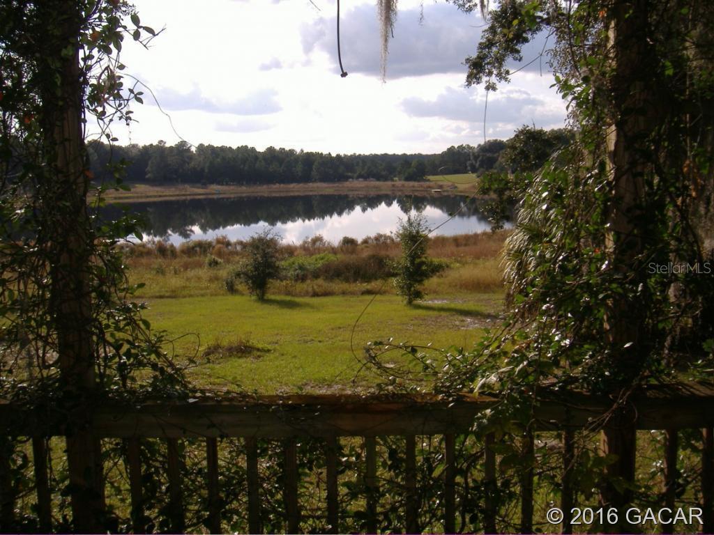 161 Ashley Lake Dr., Melrose, FL 32666