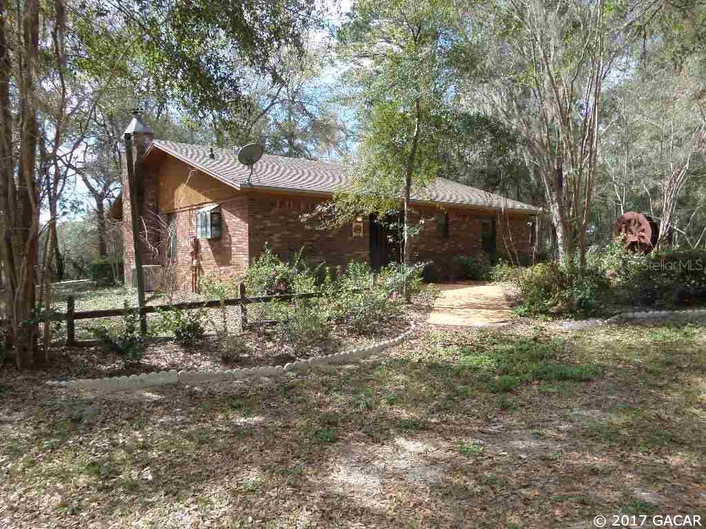 128 Lake Carlton Dr., Melrose, FL 32666
