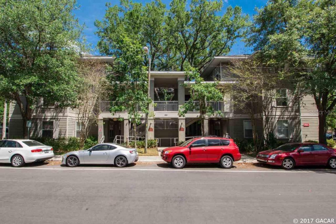 621 SW 10th St. #106, Gainesville, FL 32601
