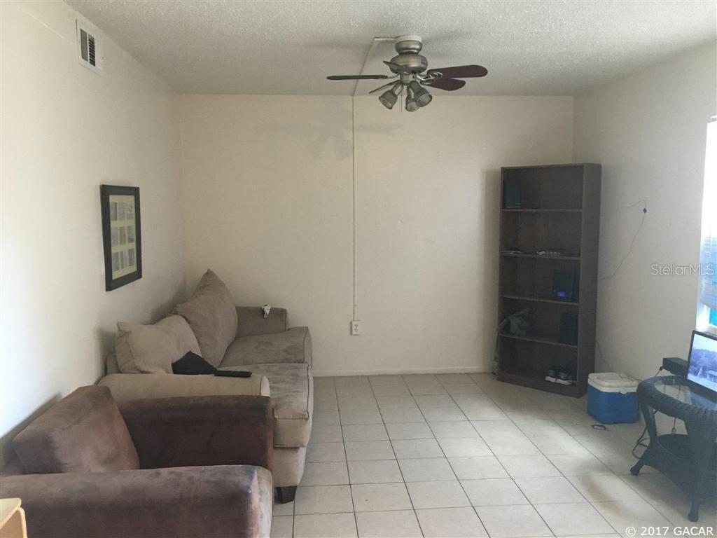 914 SW 8th Ave. #14, Gainesville, FL 32601