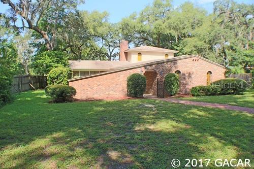 8042 County Line Road, Melrose, FL 32666