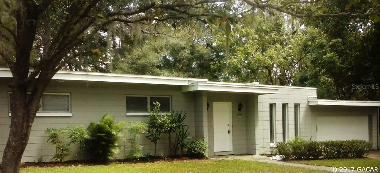 2221 NW 54th Ter., Gainesville, FL 32606