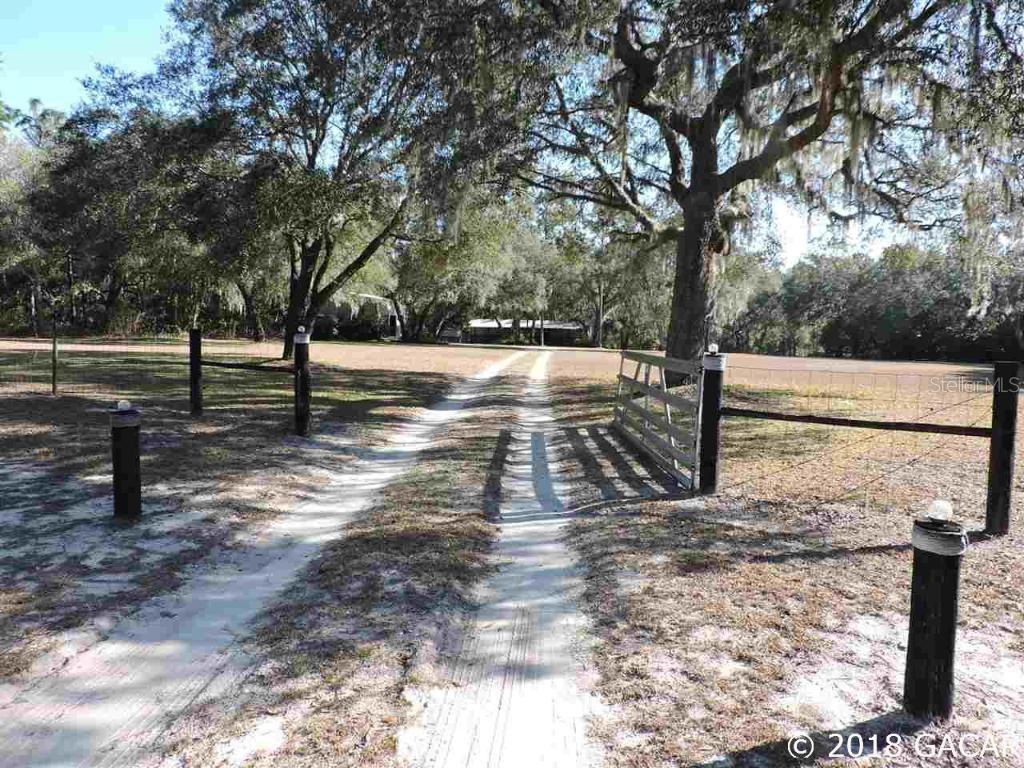 151 Hall Road, Melrose, FL 32666