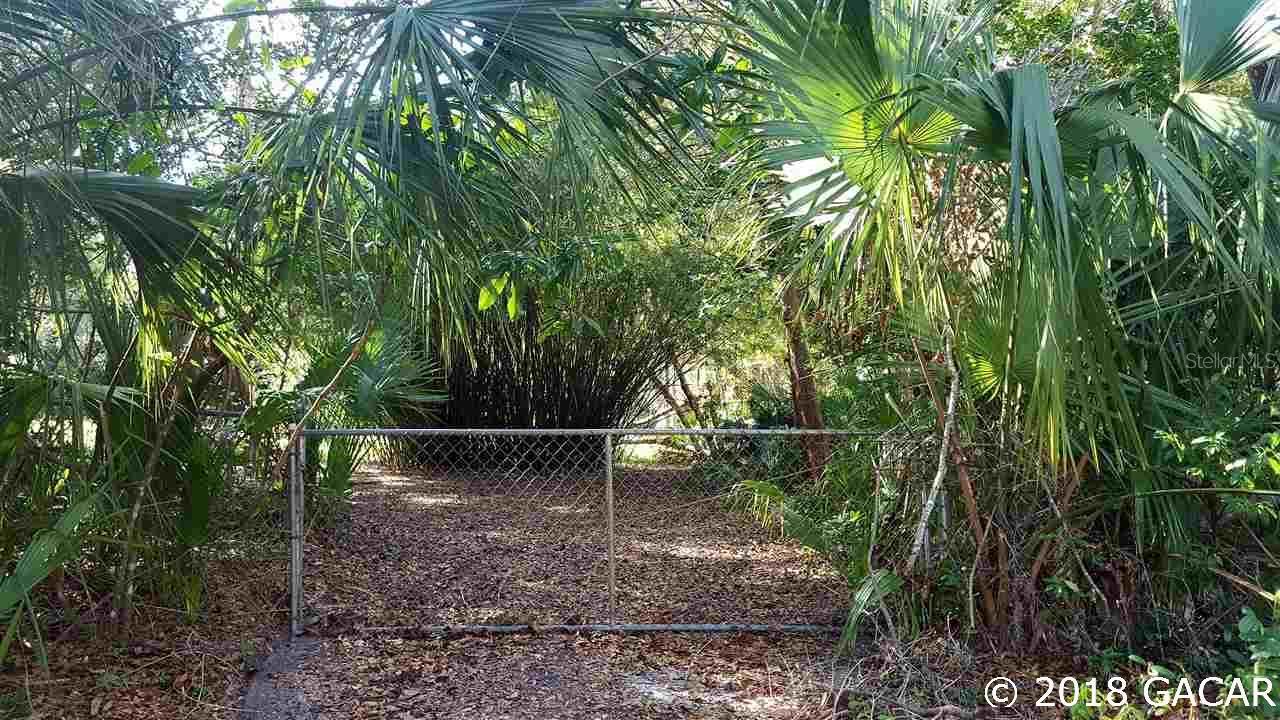 0000 Trout St., Melrose, FL 32666