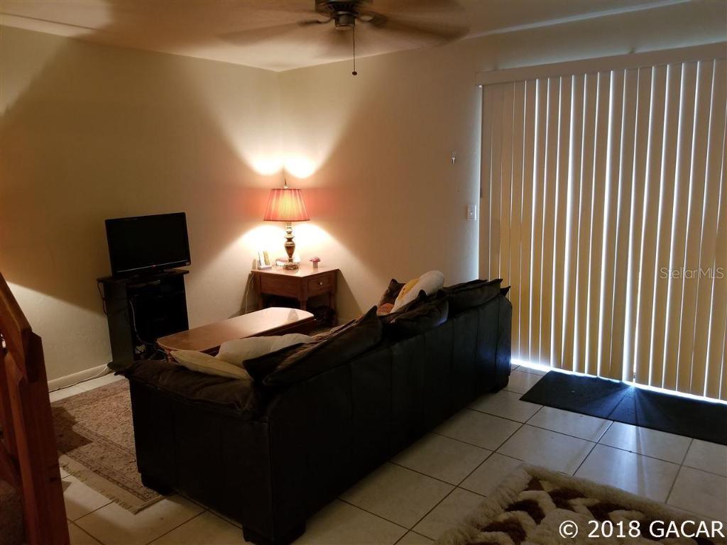 2107 SW 39th Way, Gainesville, FL 32607