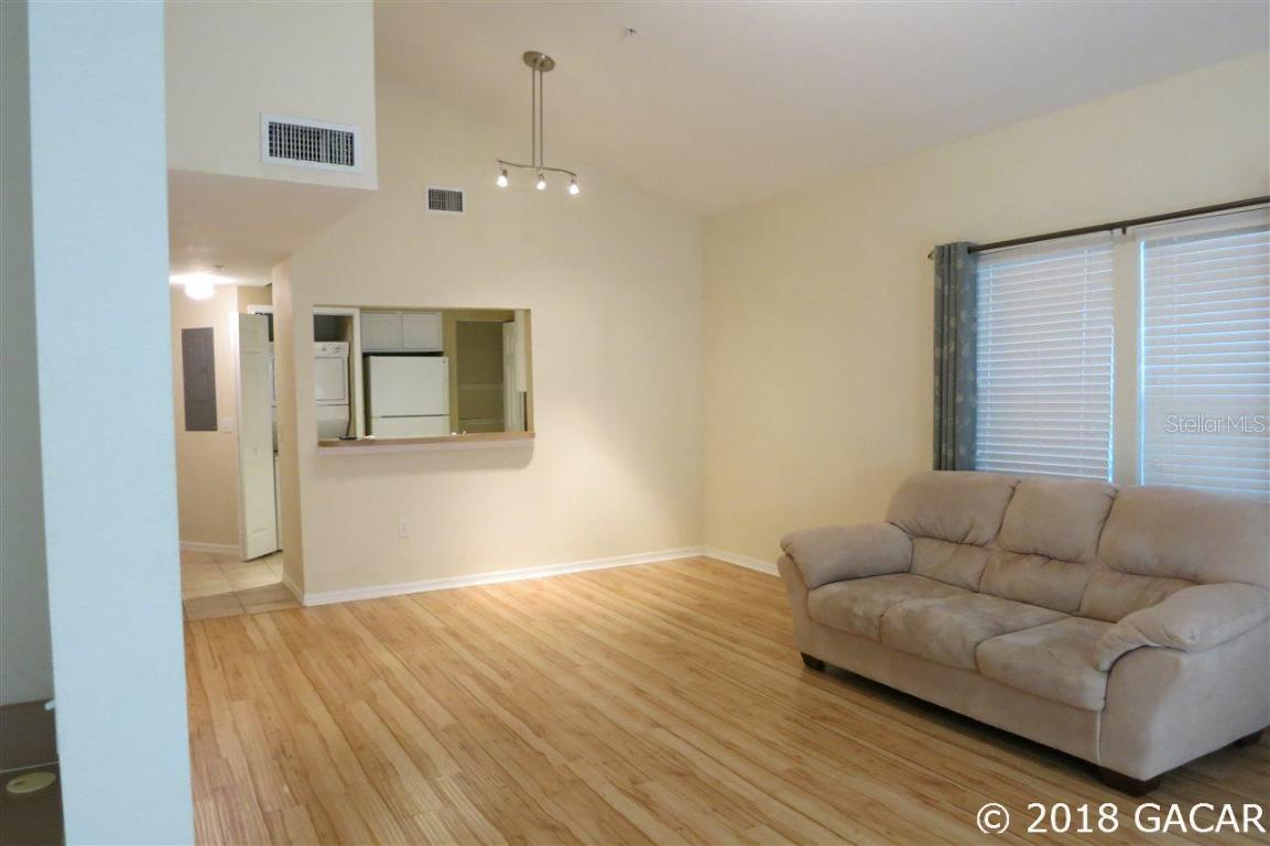 5025 SW 91st Ct. #H-304, Gainesville, FL 32608