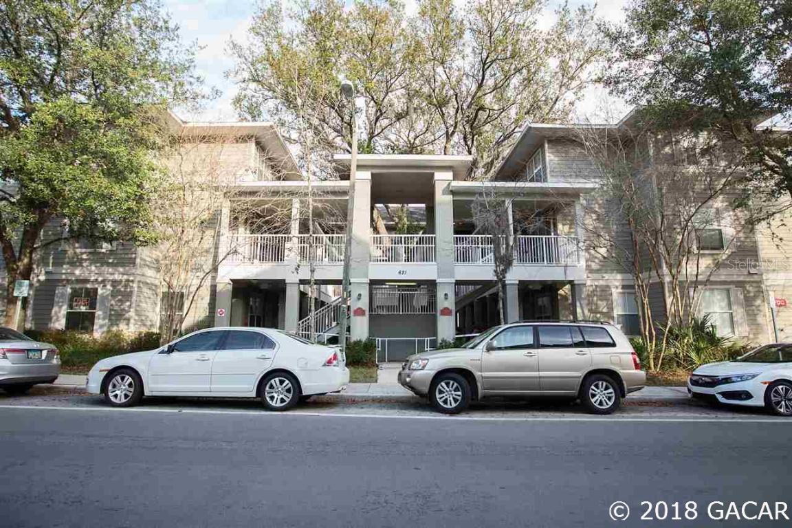 621 SW 10th St. #202, Gainesville, FL 32601