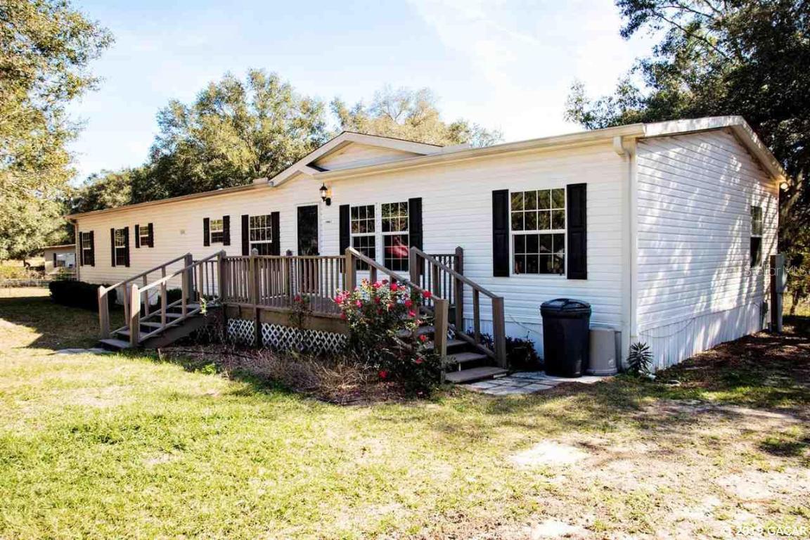 115 3rd St., Melrose, FL 32666