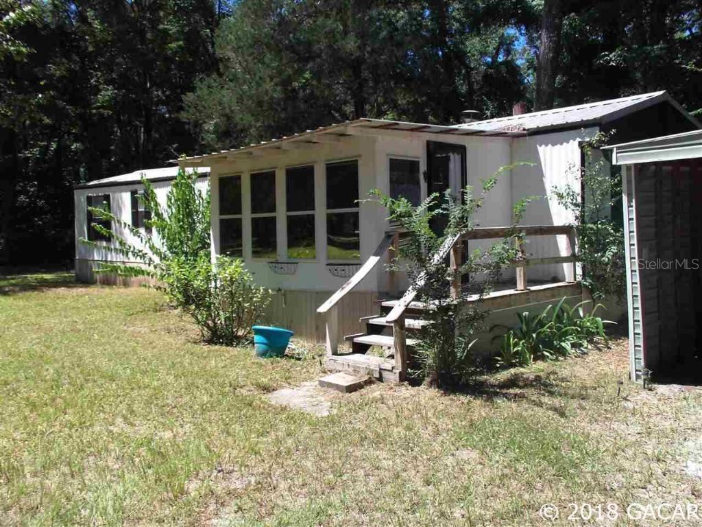 491 SE Robinhood Pl., High Springs, FL 32643