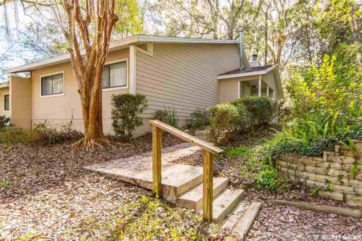 3953 NW 7th Pl., Gainesville, FL 32607