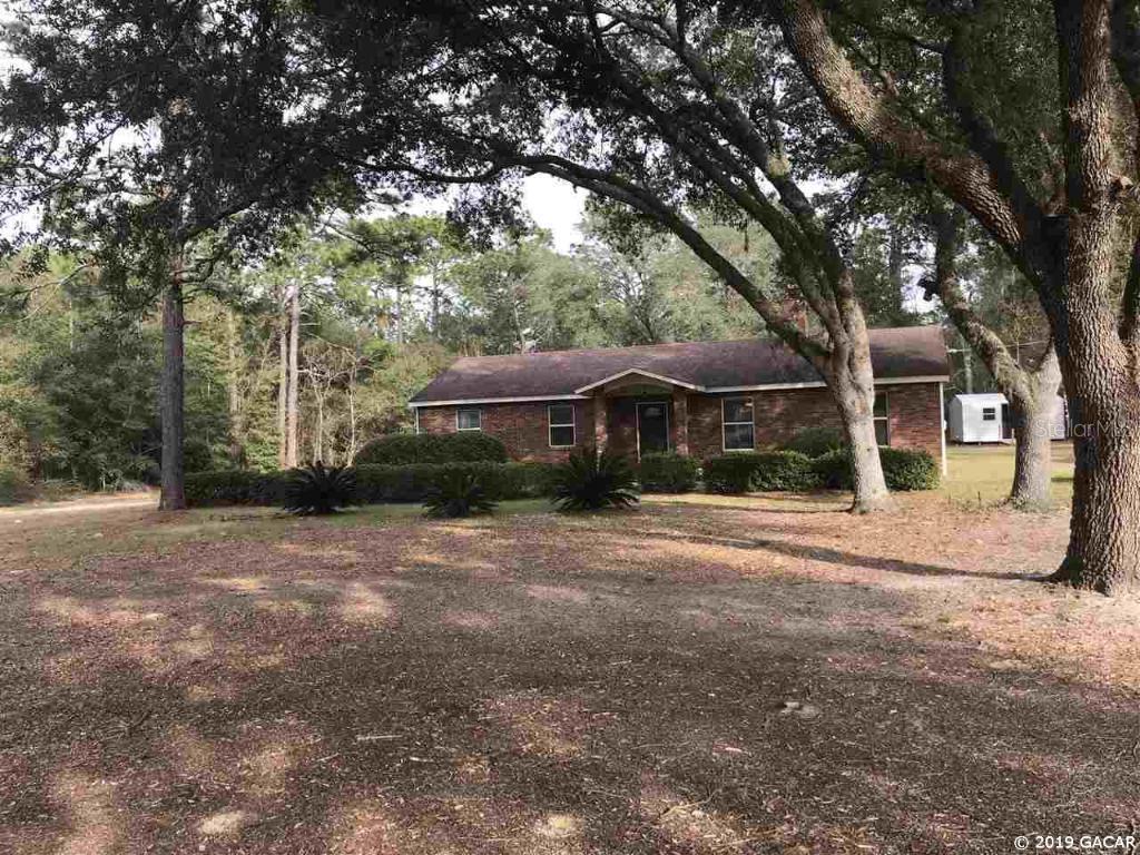 8157 County Line Road, Melrose, FL 32666
