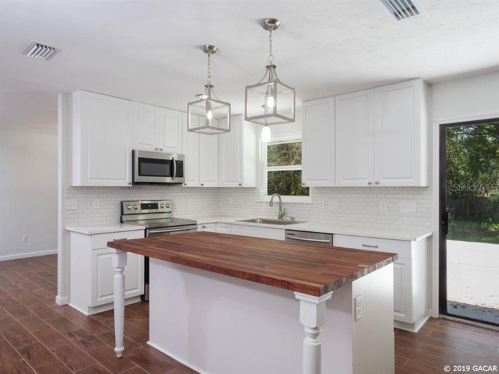 10004 NW 4th Pl., Gainesville, FL 32607