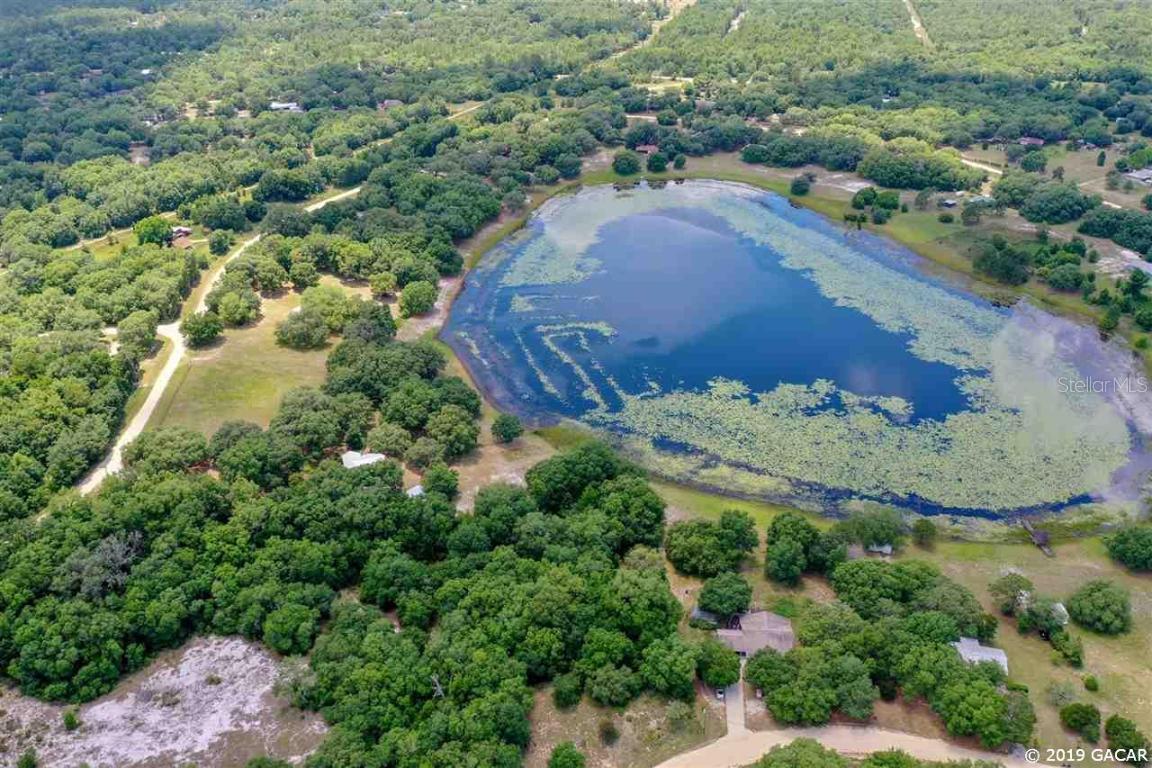 5715 N Crater Lake Cir., Keystone Heights, FL 32656