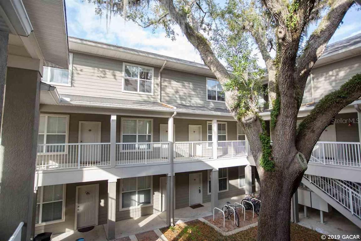 621 SW 10th St. #203, Gainesville, FL 32601
