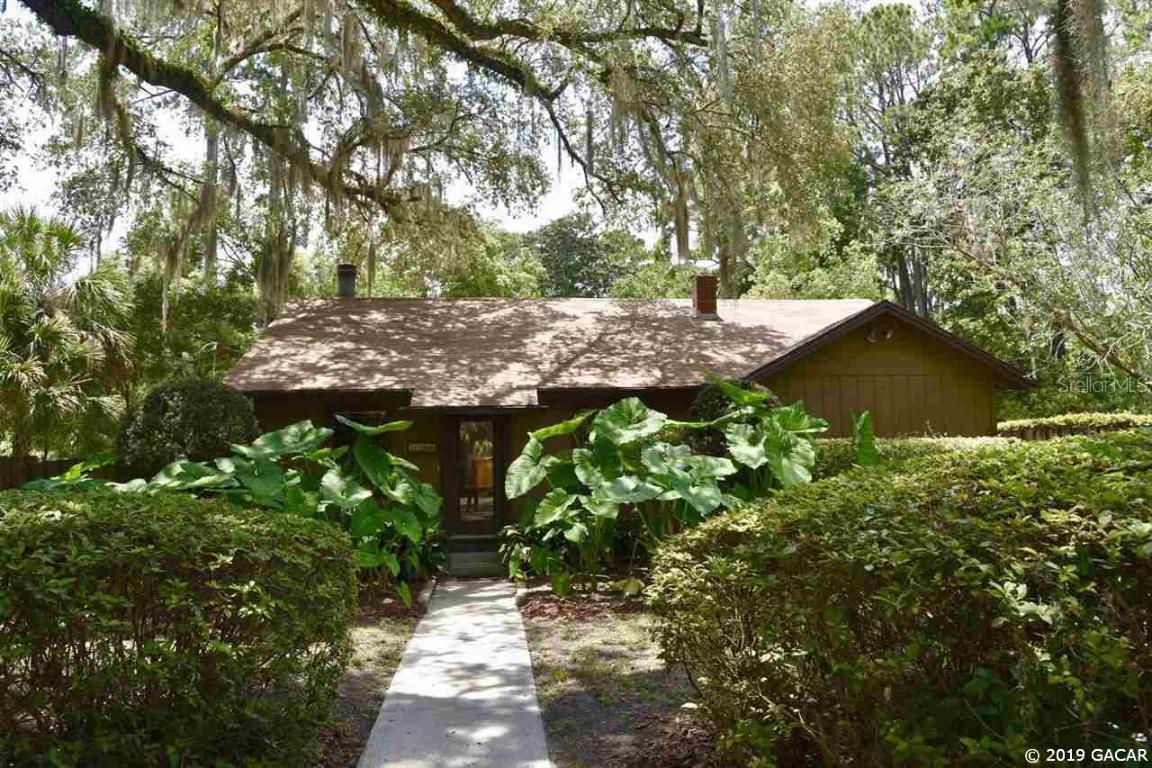 1106 NW 10th St., Gainesville, FL 32601