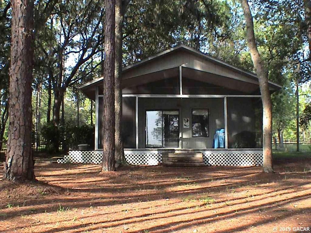 235 Ashley Lake Dr., Melrose, FL 32666