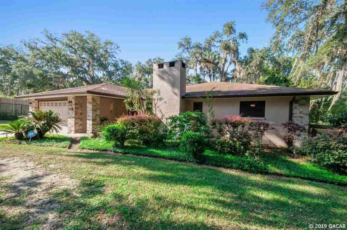 5959 Avenue B, Mcintosh, FL 32664