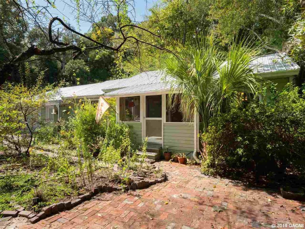 1302 NW 7th Street St., Gainesville, FL 32609