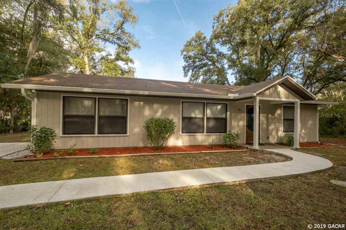 102 Hotel St., Melrose, FL 32666