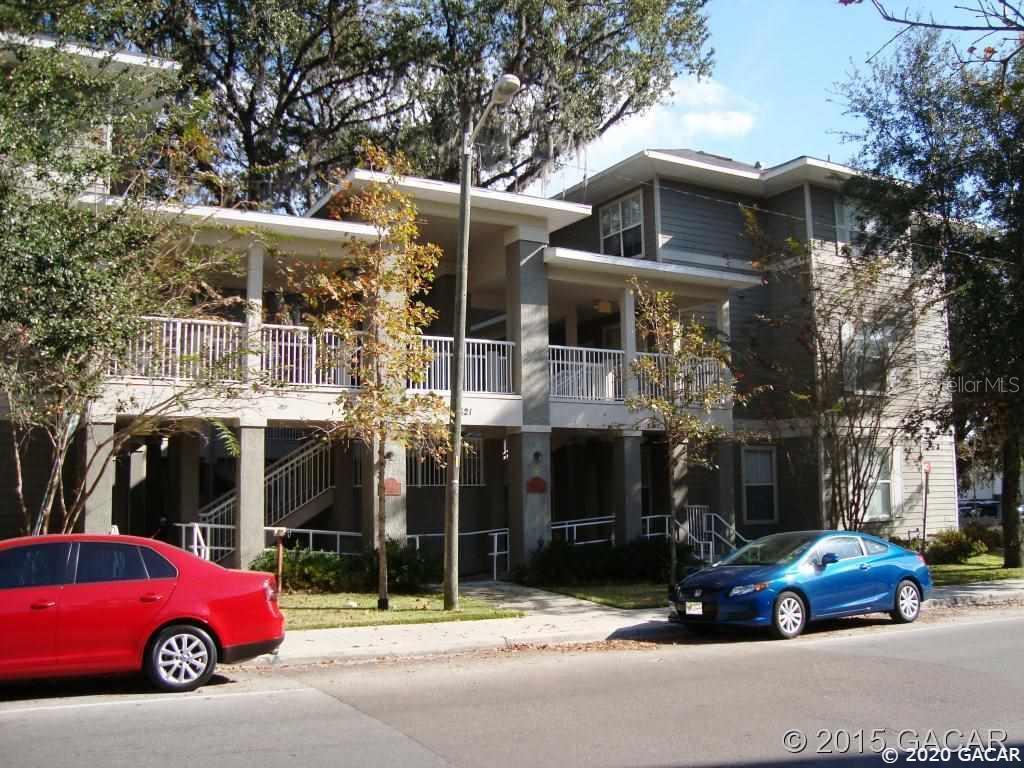 621 SW 10th St. #209, Gainesville, FL 32601