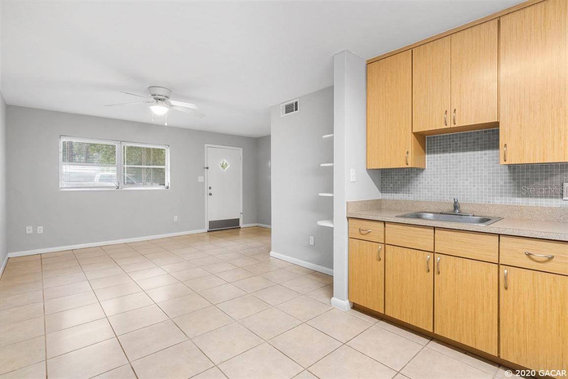 1911 NW 10 St., Gainesville, FL 32609