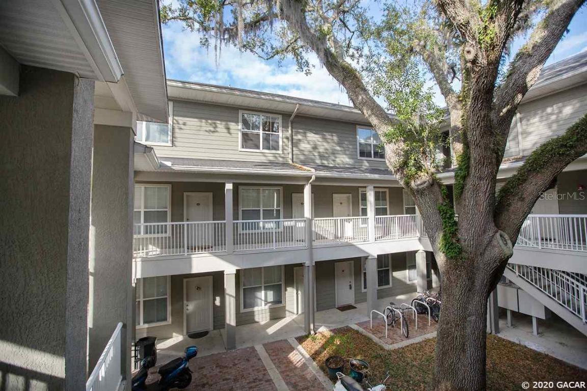 621 SW 10th St. #210, Gainesville, FL 32601