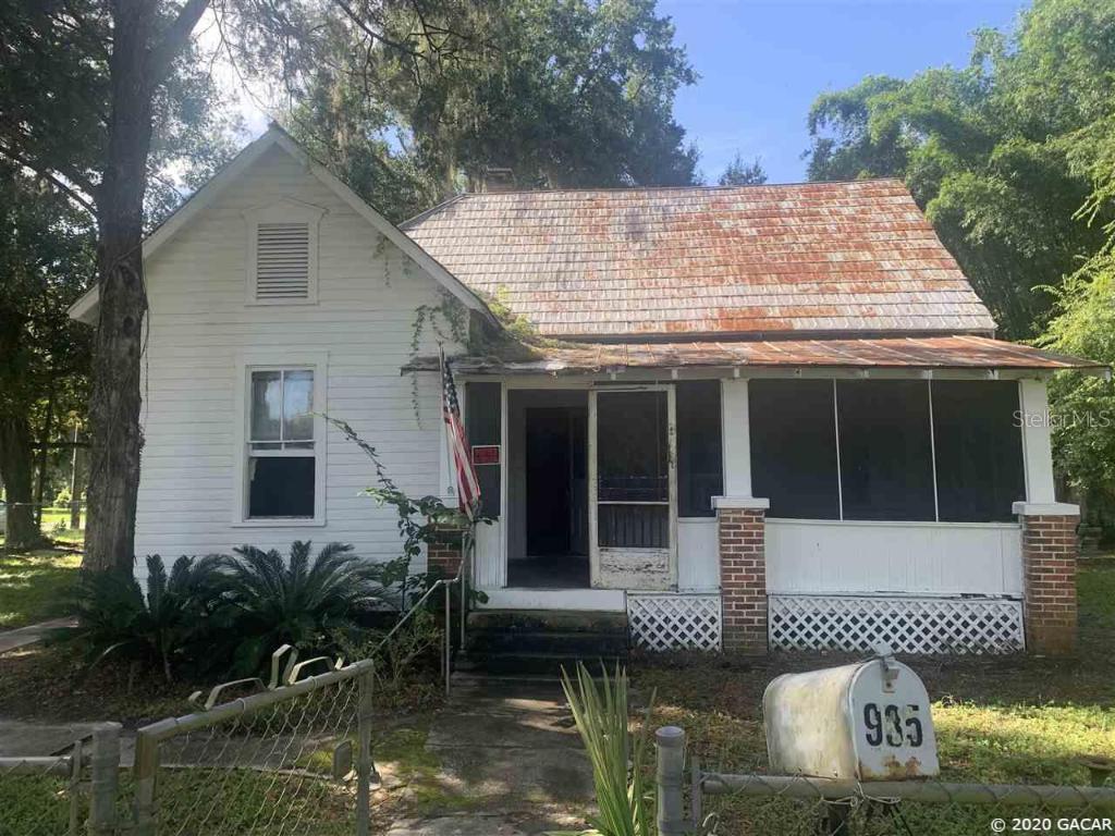 935 NE 3rd Ave., Gainesville, FL 32601