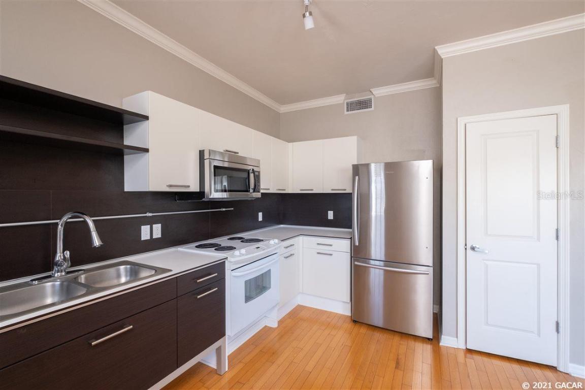 20 SW 6th St. #303, Gainesville, FL 32601