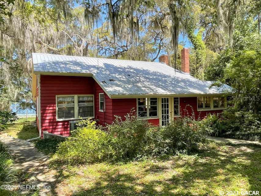 134 Hall Rd., Melrose, FL 32666