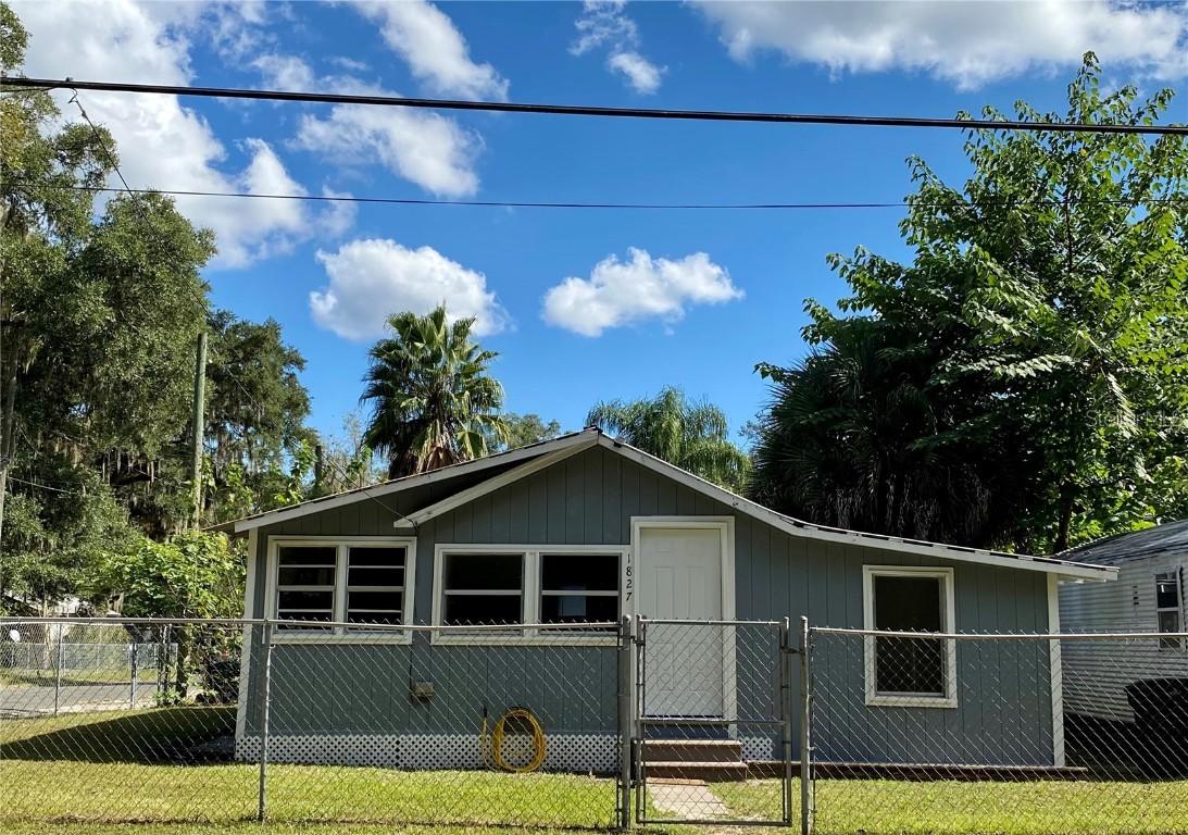 1823 NE 16th Way, Gainesville, FL 32609