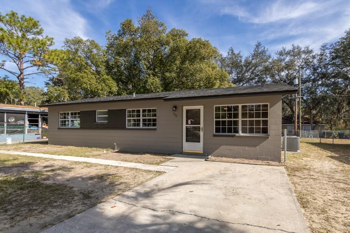 1221 SE 19th Ter., Gainesville, FL 32641