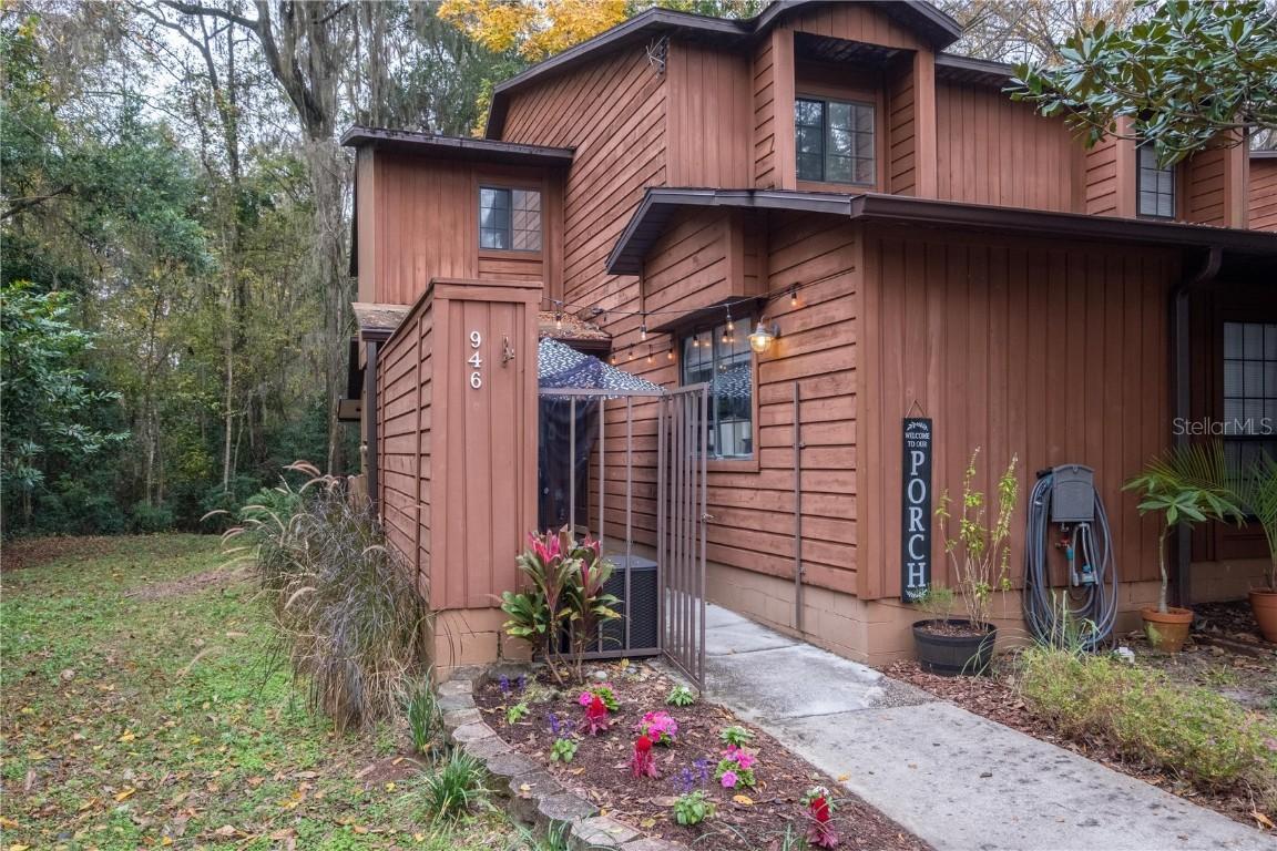 946 SW 56th Ter., Gainesville, FL 32607