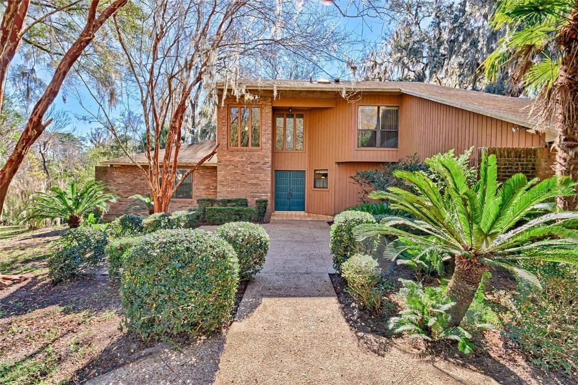 8715 NW 6th Place, Gainesville, FL 99999