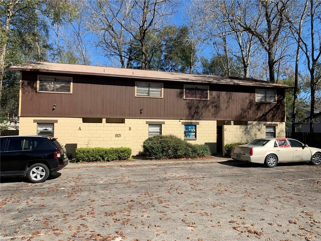 915 SW 61 St., Gainesville, FL 32607