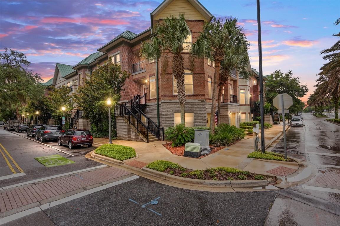 305 NE 2nd Ave., Gainesville, FL 32601