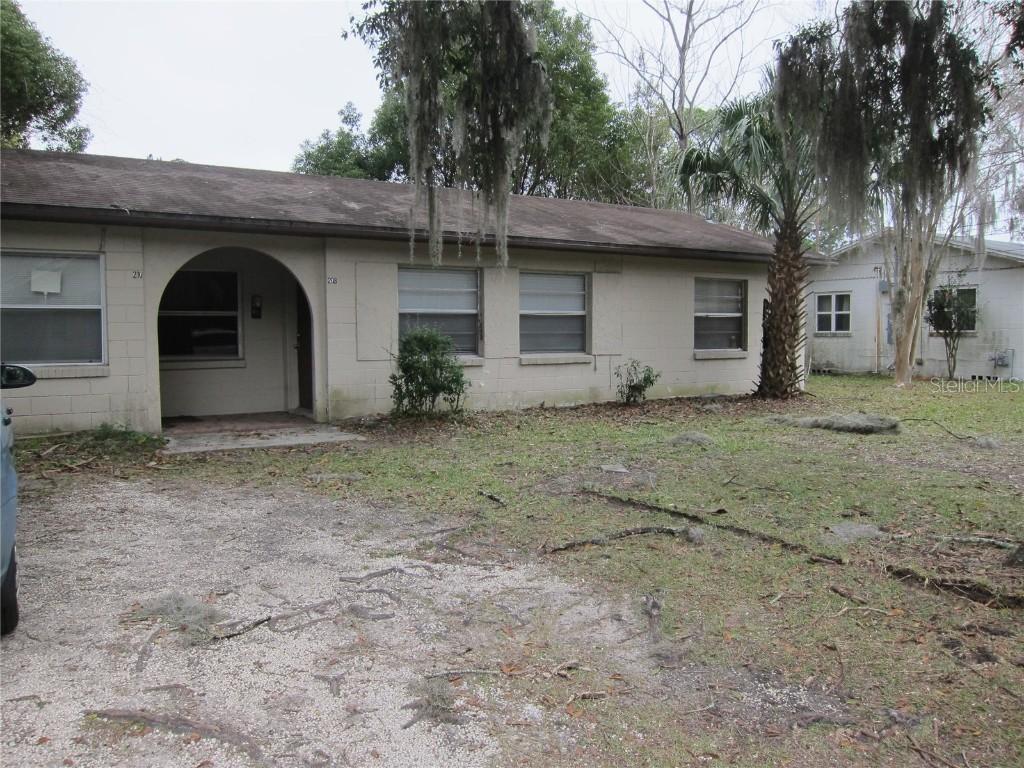 208 NW 13 Ave., Gainesville, FL 32601
