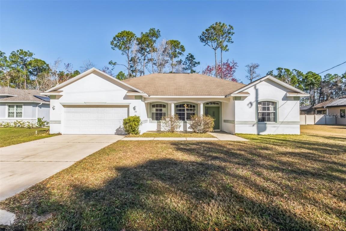 71 Woodside Dr., Palm Coast, FL 32164