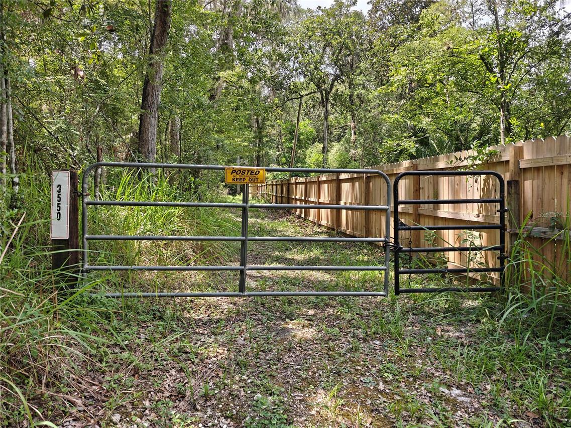 9550 NW 230 St., Micanopy, FL 32667
