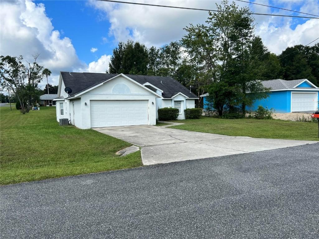 10 Almond Dr., Ocala, FL 34472